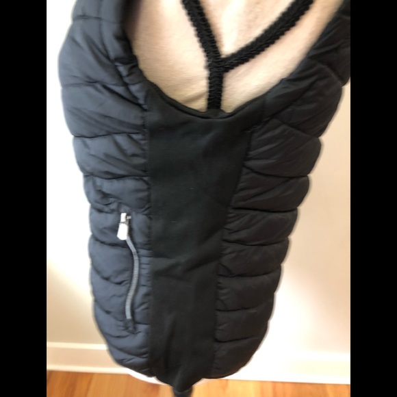 Black High Collar Sleeveless Puff Vest - Picture 5 of 13